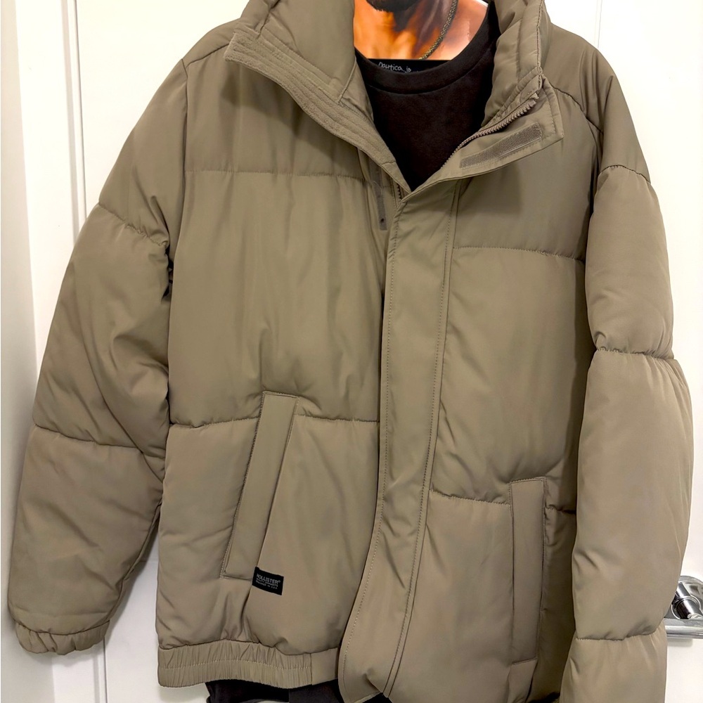 Hollister Beige Puffer Jacket